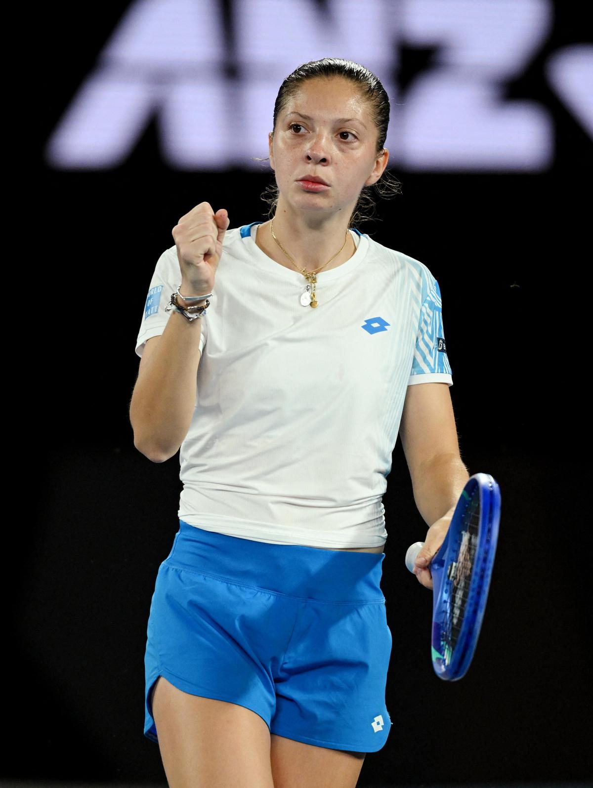 Jogando em sua estreia no Aberto da Austrália, a croata Antonia Ruzic fez Osaka, tetracampeã do Slam, trabalhar pela vitória.