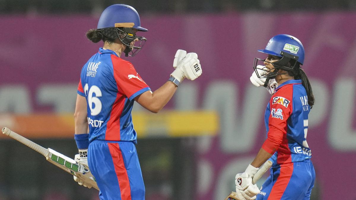 Why is DC vs UPW WPL 2026 match in Navi Mumbai being played behind closed doors?