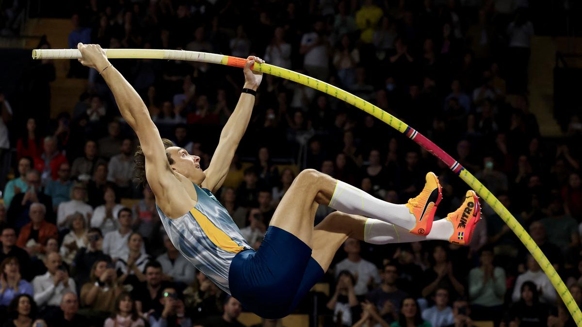 Armand Duplantis sets new WR: How many times has Mondo broken the pole vault world record?