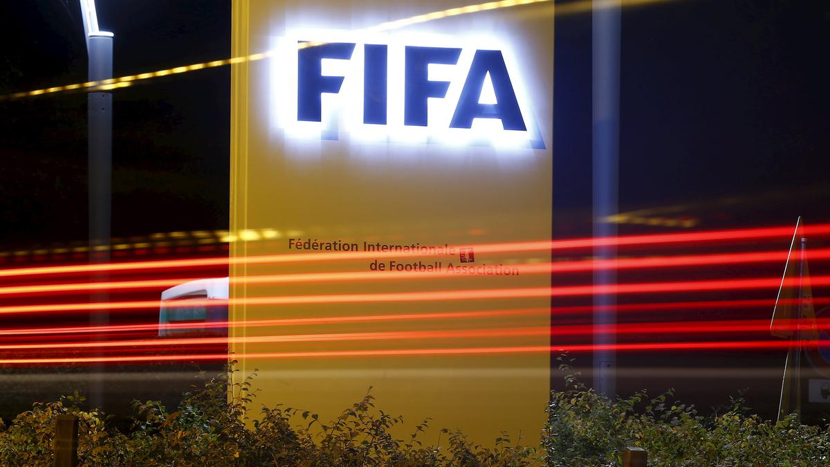 FIFA suspends new agent rules worldwide until case in Europe settled