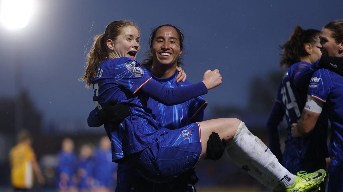 WSL 2024-25: Chelsea maintains perfect record as Man United thrashes Liverpool