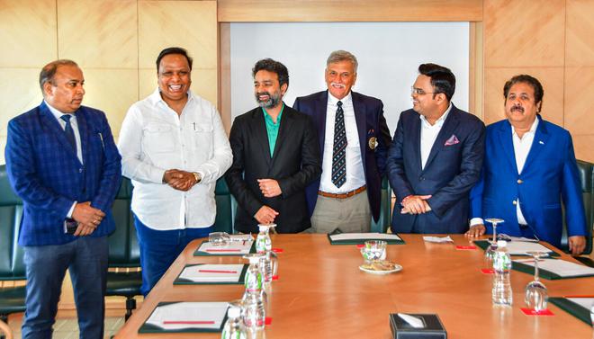 BCCI President Roger Binny with Vice-President Rajeev Shukla, Joint Secretary Devajit Saikia, Treasurer Ashish Shelar and Secretary Jay Shah along and IPL Governing Council Chairman Arun Dhumal during a meeting announcing the successful bidders for the inaugural edition of the Women’s Indian Premier League. 