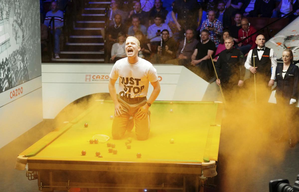 Just Stop Oil protesters halt play at world snooker championship