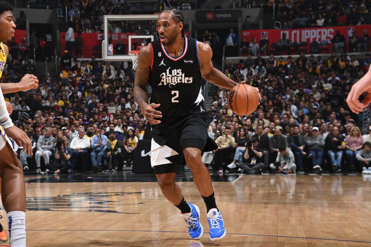 Kawhi Leonard gets going when need be in Clippers' win over Trail Blazers -  Los Angeles Times