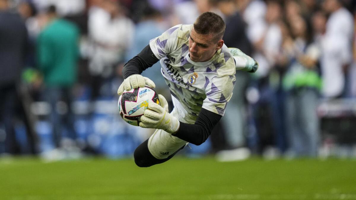 Ancelotti backs Lunin as Real Madrid’s starting goalkeeper even if newcomer arrives after Courtois’ injury