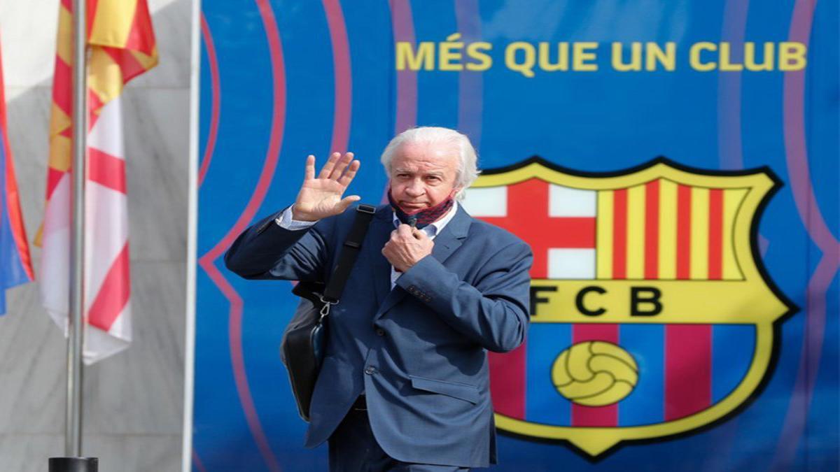 Barcelona names acting president after Bartomeu resignation - Sports News