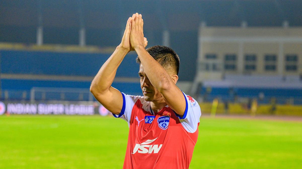 ISL 2024-25: Chhetri’s late goal rescues Bengaluru FC in 1-1 draw against Hyderabad FC