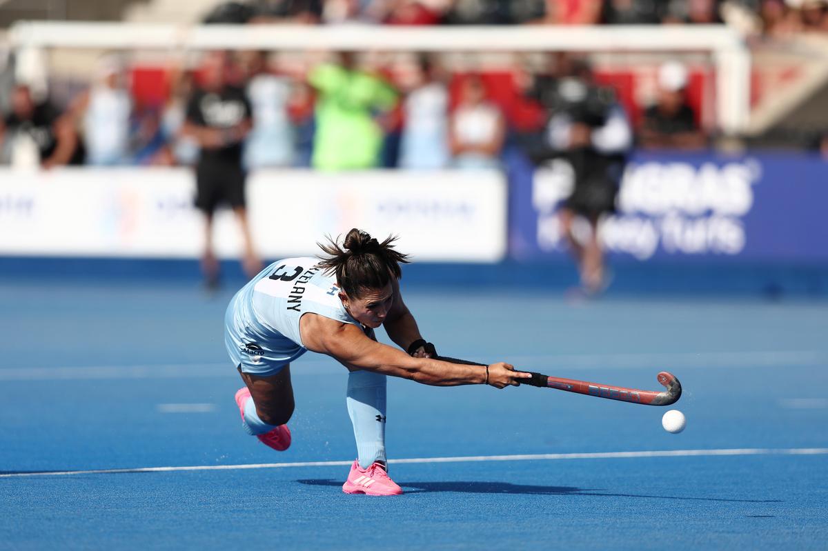 Agustina Gorzelany scores her team's fourth goal during a FIH Pro League 2025 match between Argentina and India.  