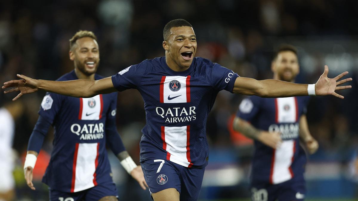 kaustisk Ingen vand Ligue 1: Mbappe, Messi score to give PSG 2-1 win over Nice - Sportstar