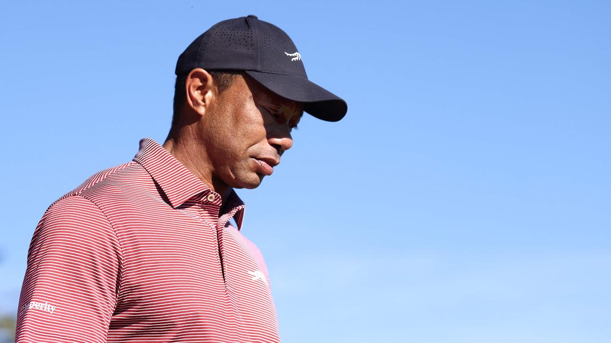 Tiger Woods had hydrocodone pills in his pocket and bloodshot eyes at crash scene, authorities say