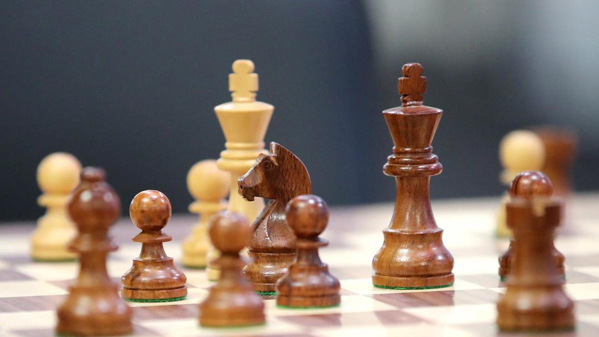 Indian teenaged GM wins silver in chess WC, qualifies for Candidates