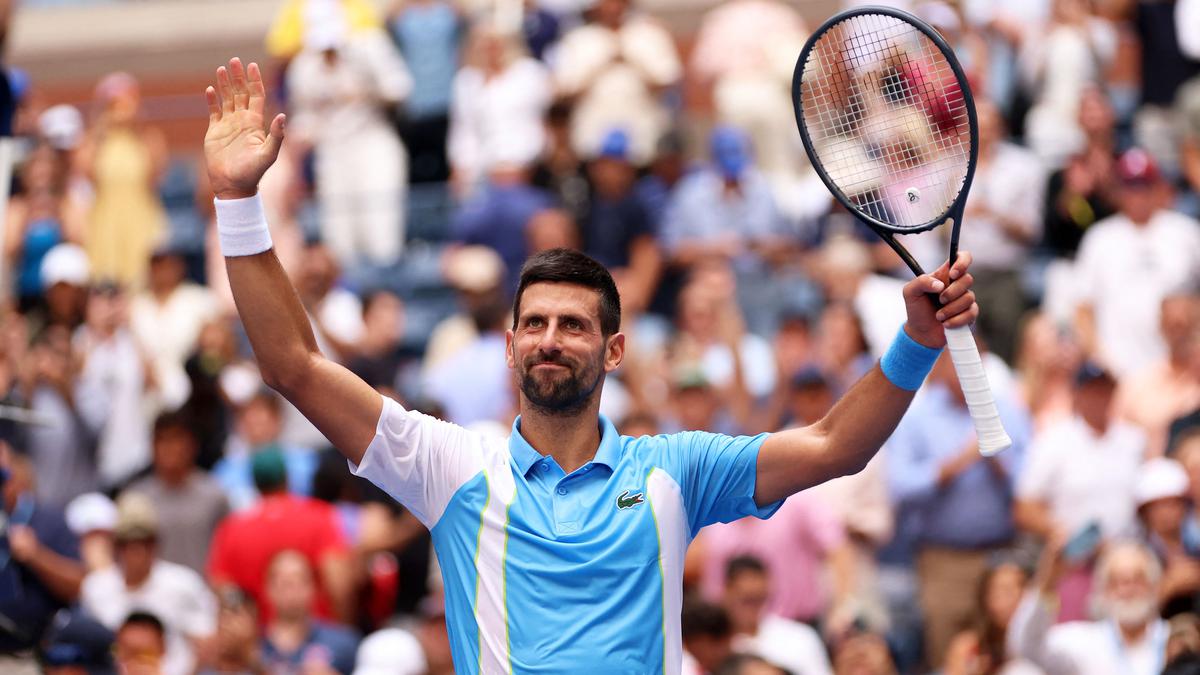 US Open: Djokovic e Swiatek cumprem, Tsitsipas surpreendido - US Open -  Jornal Record