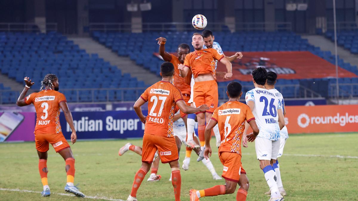 ISL 2025-26: Punjab FC de 10 jogadores mantém Goa FC firme e destrói em casa