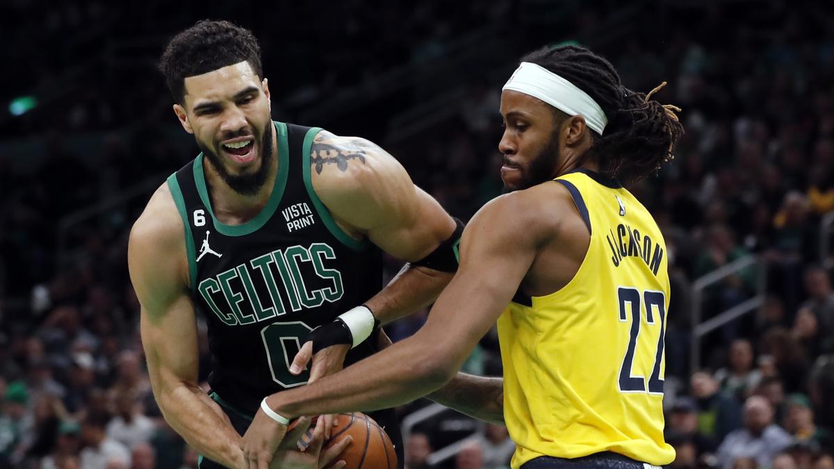 NBA: Boston Celtics faces San Antonio Spurs in late push for No. 1 seed in East