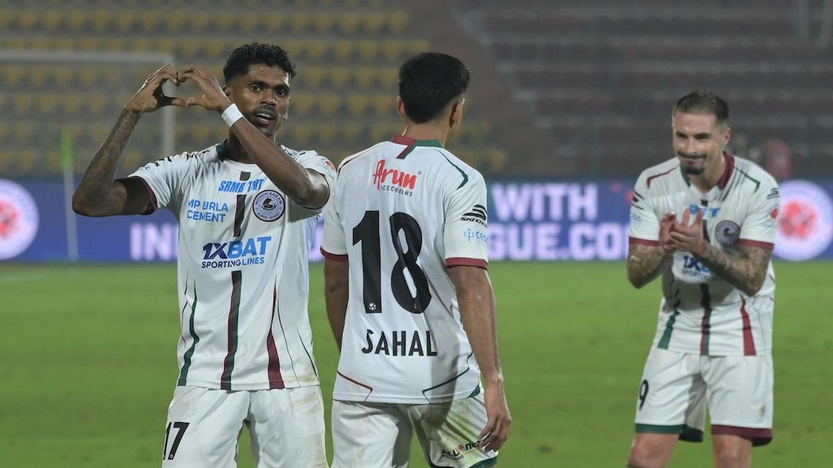 ISL 2024-25: Liston, Manvir strikes down NorthEast United; Mohun Bagan returns to top of the table