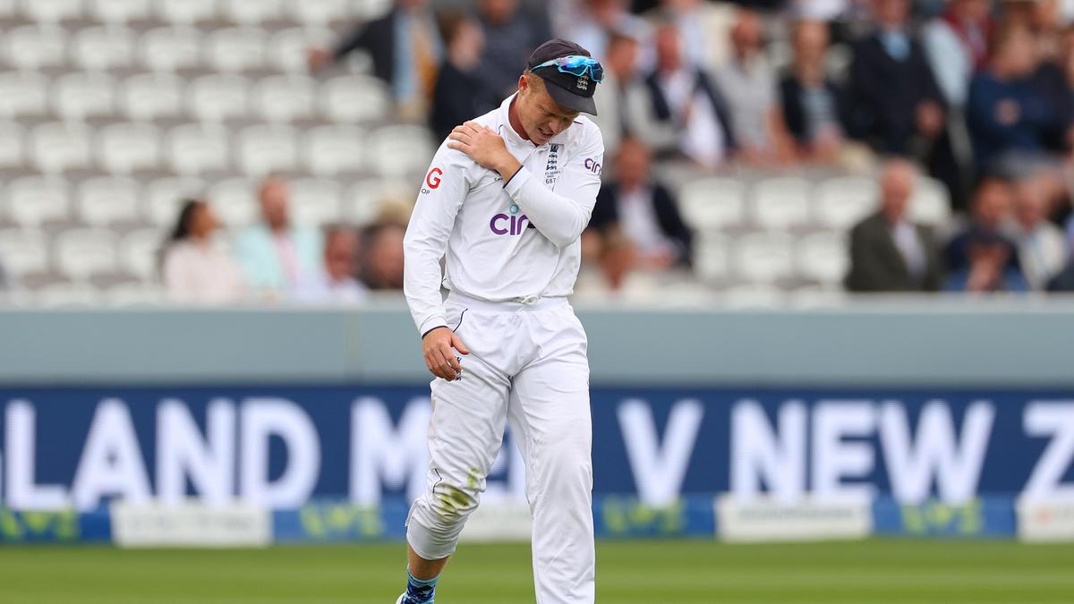 Ashes 2nd Test: England’s Pope will play on after shoulder injury, coach says