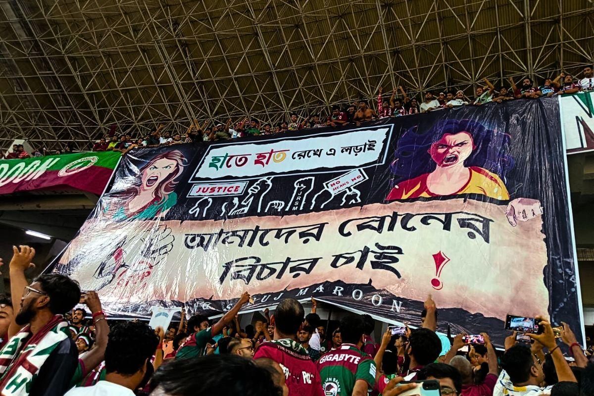 A tifo demanding justice in the R. G. Kar case, unfurled during the Durand Cup 2024 semifinal, at the Salt Lake Stadium in Kolkata.   