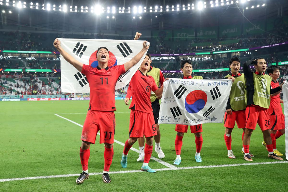 South Korea vs Portugal summary: Korea into last 16 after late Hwang goal,  score, goals, highlights 2-1