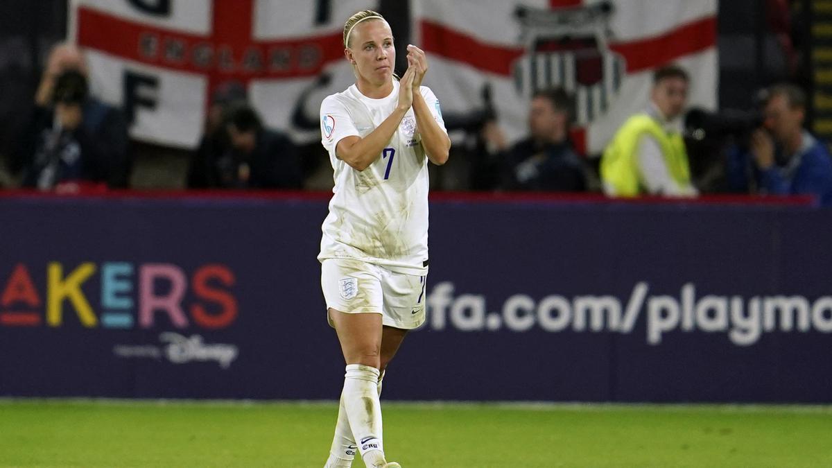 WSL: Mead sets up Arsenal’s last-gasp winner in her first game in 11 months