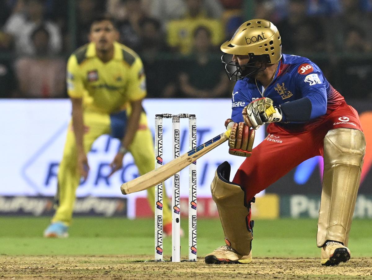 Dinesh Karthik in action against CSK. 