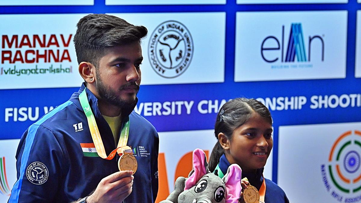 World University shooting c’ship: Aishwary, Sanjeeta win gold in mixed air rifle