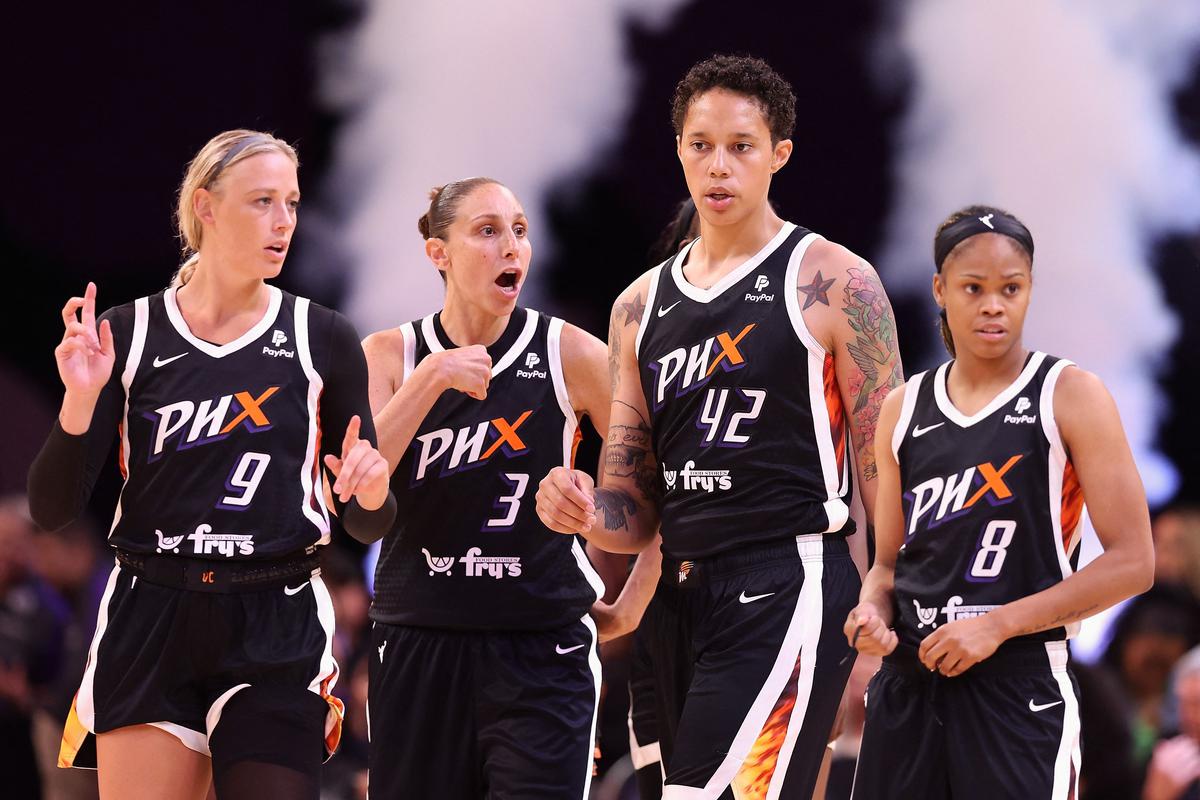 Brittney Griner gets rousing welcome in Phoenix home game after release  from Russian prison