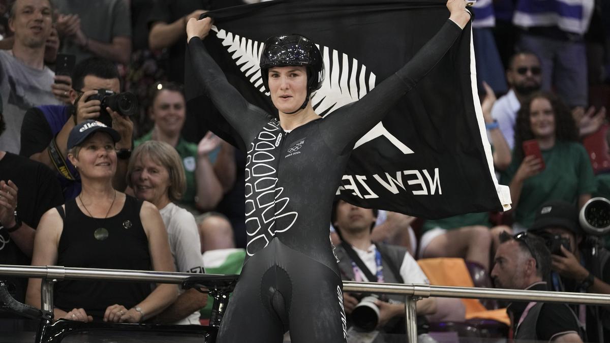 Paris 2024 Olympics New Zealand’s Ellesse Andrews wins cycling track