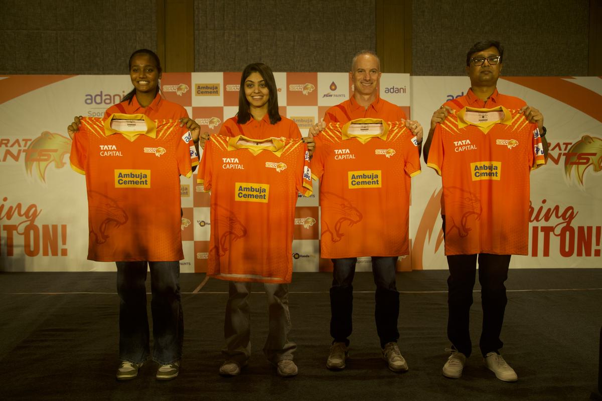 L - R Shabnam Shakil, Harleen Deol, Michael Klinger, Sanjay Adesara at Gujarat Giants Jersey Launch for WPL S3.