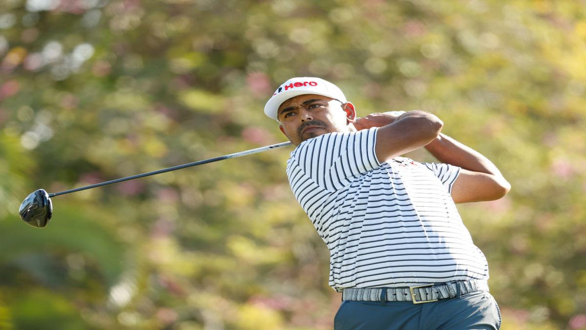 Lahiri shoots 65 to easily make cut in Sony Open