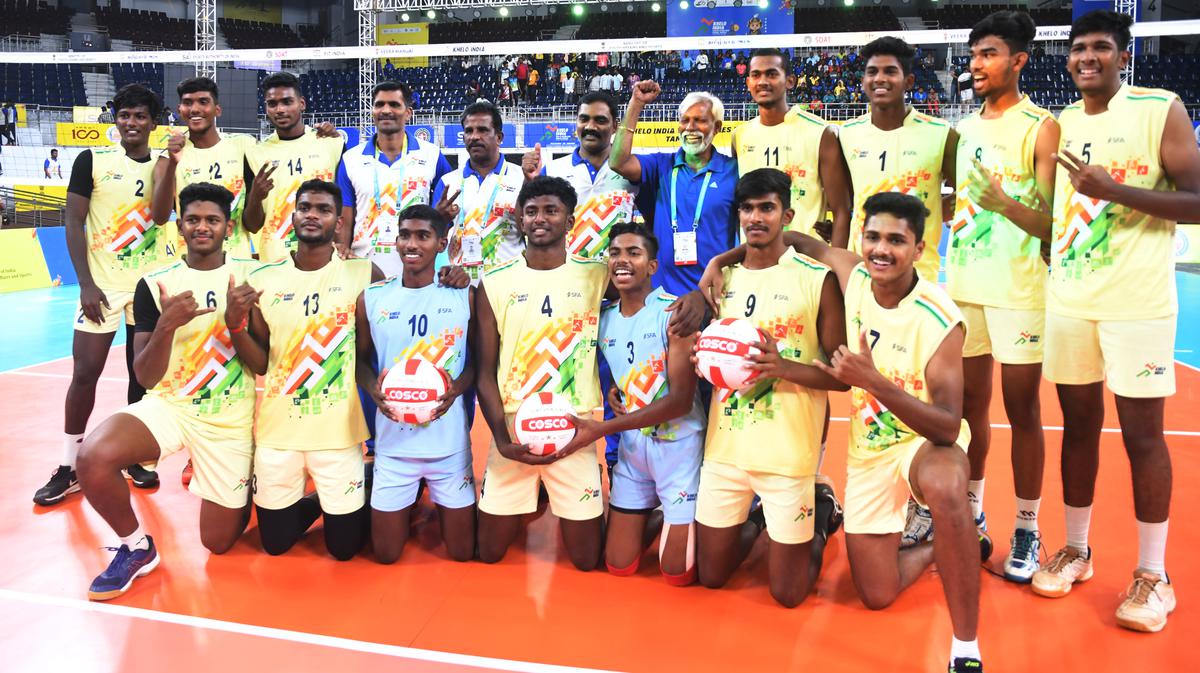 Tamil Nadu Volley ball team winning the Khelo  India Youth games 2024 at Jawaharalal Nehru Indoor Stadium in Chennai on Sunday.