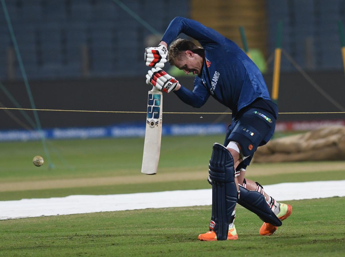 Netherlands’ Bas de Leede during a practice session during the ICC Men’s Cricket World Cup 2023.