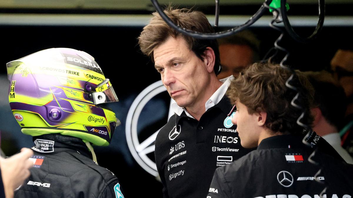 Las Vegas Grand Prix: Mercedes boss Wolff praises Hamilton ahead of Ferrari move