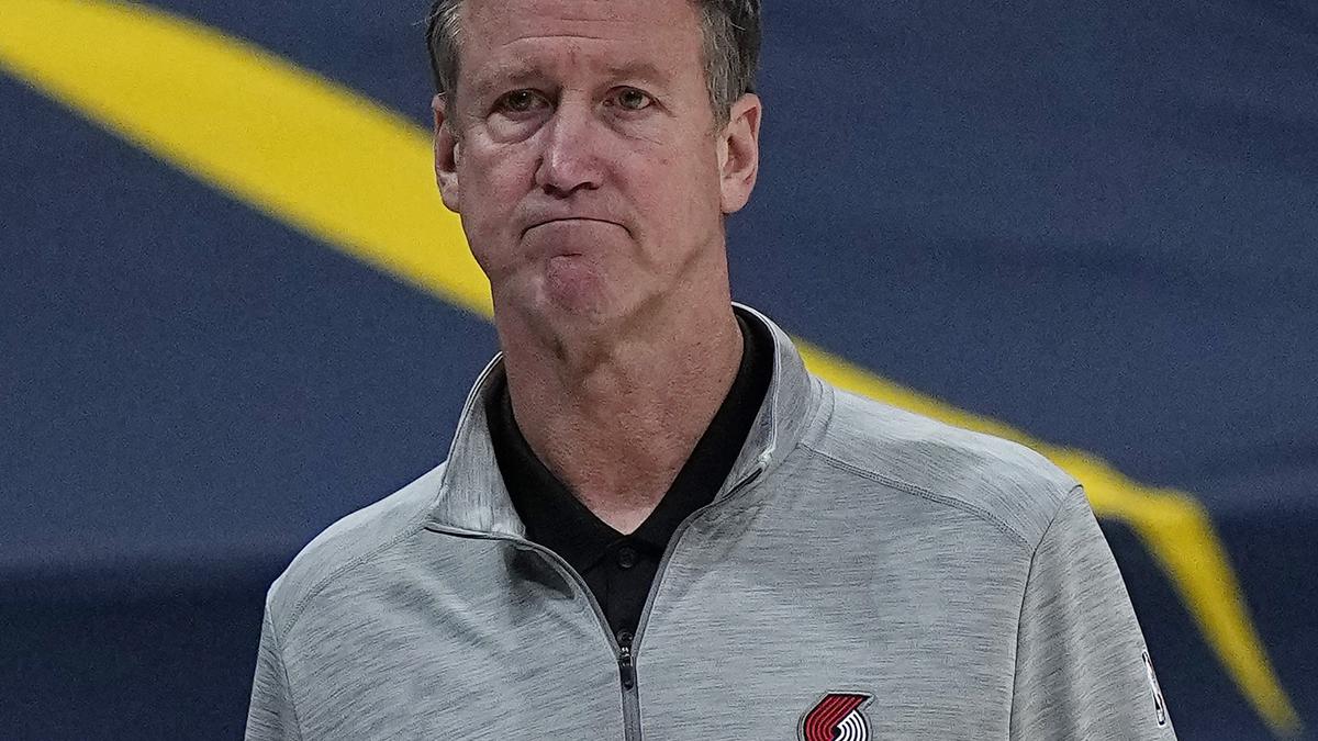 Former NBA head coach Terry Stotts leaves role as Bucks assistant