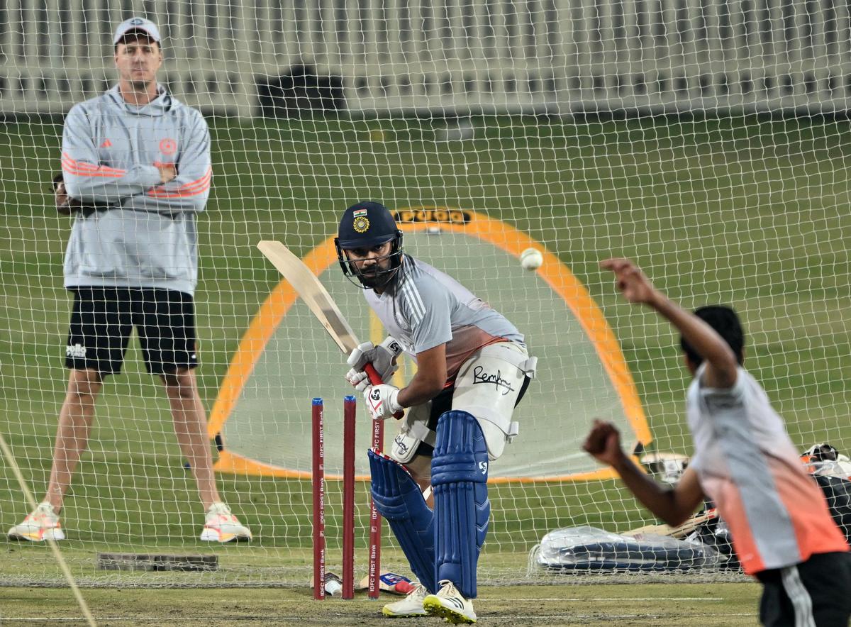 Rohit Sharma assumirá responsabilidades adicionais na ordem superior. 