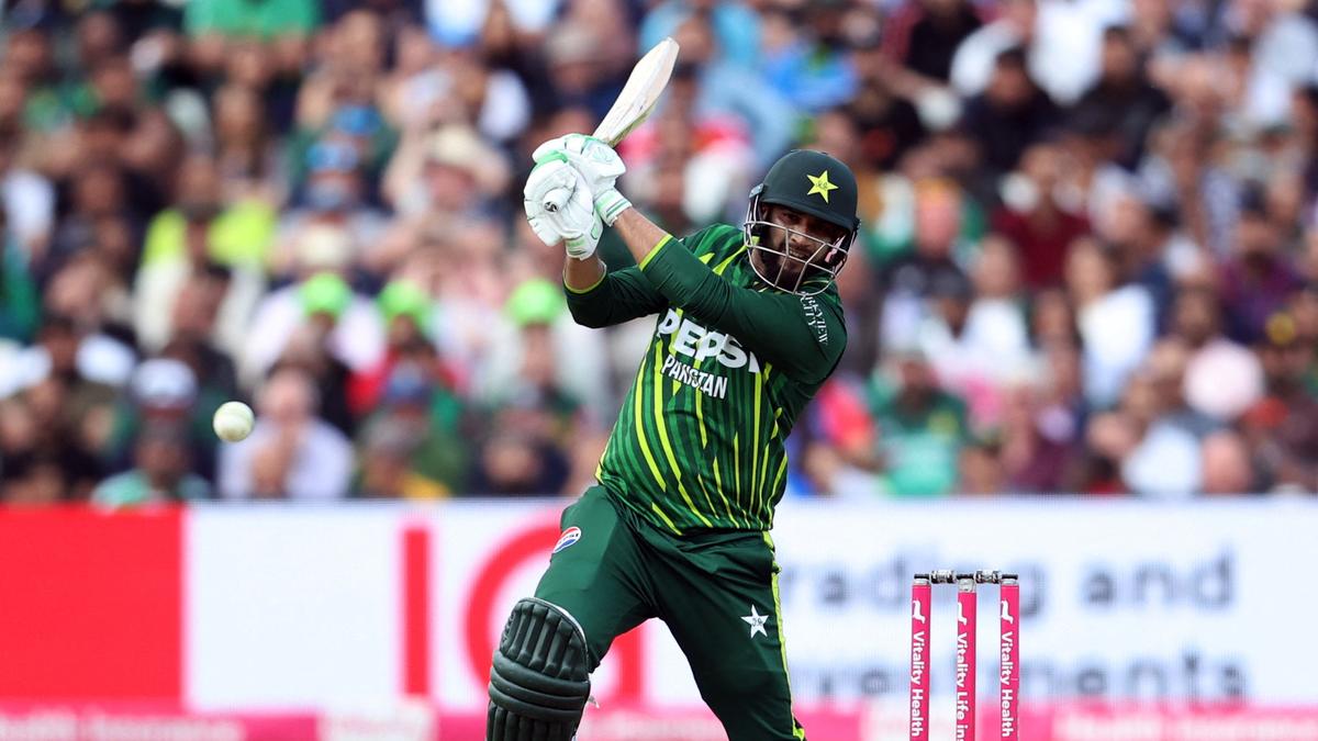 Pakistan all-rounder Imad Wasim retires from international cricket