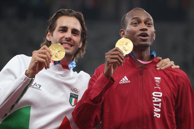Lors d'une finale de saut en hauteur éprouvante pour les nerfs aux Jeux olympiques de Tokyo, Gianmarco Tamberi et Mutaz Barshim n'ont pas pu être séparés et ont finalement accepté de partager le titre après avoir franchi 2,37 mètres. 
