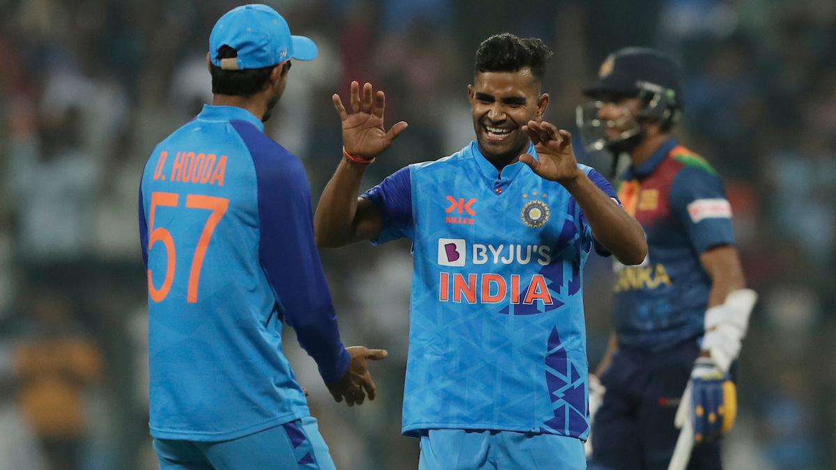 IND vs SL 1st T20 HIGHLIGHTS India beats Sri Lanka by 2 runs at Wankhede; Mavi gets four wickets on debut