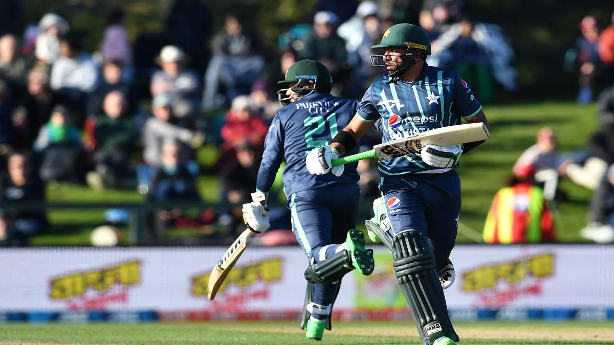 Pakistan Beats New Zealand By Five Wickets To Win T20I Tri-series ...