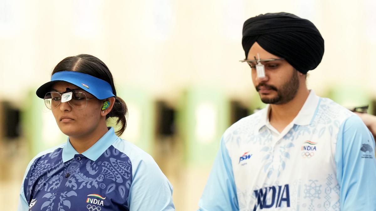 Asian Games 2023: Sarabjot, Divya win silver in 10m air pistol mixed team event