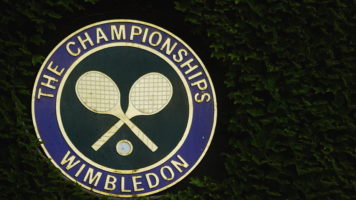 Wimbledon yet to decide on allowing Russian, Belarusian players this year