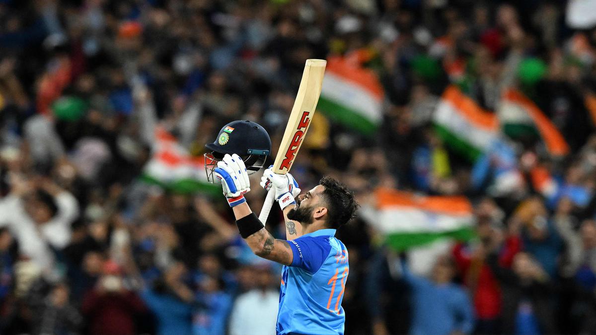 Kohli’s chasing masterclass takes India to four-wicket win over Pakistan in final-over thriller