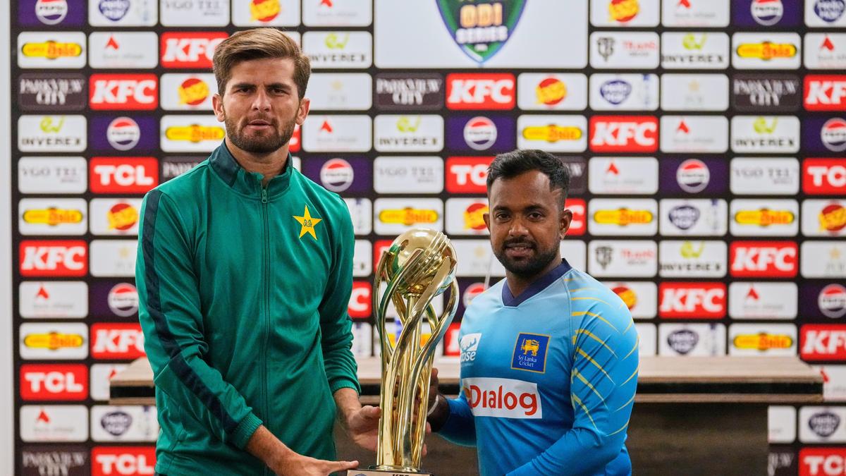 PAK vs SL LIVE Score, 1st ODI: Pakistan 11/0 in 3 overs