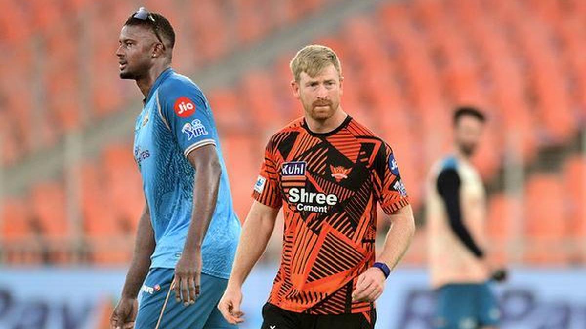 GT vs SRH live score, IPL 2026: Toss at 7 PM; Sunrisers Hyderabad clashes with Gujarat Titans, winner goes top