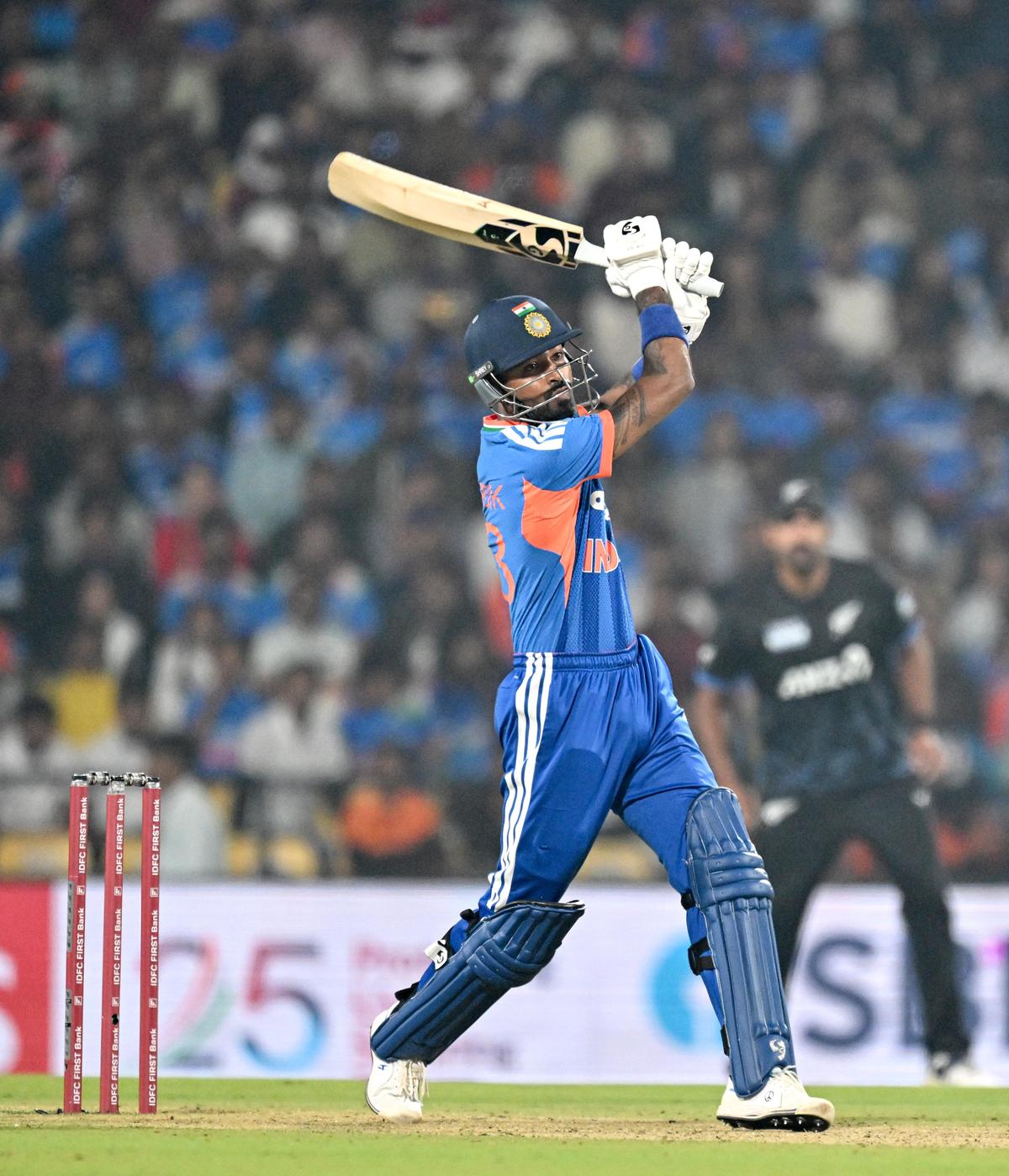 Com suas sólidas habilidades de rebatidas, Hardik Pandya também pode ancorar as entradas em caso de colapso, com outros rebatendo ao seu redor.