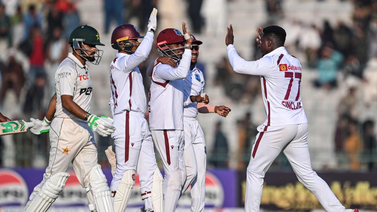 PAK vs WI, 2nd Test: West Indies sets target of 254, reduces Pakistan to 76/4 on Day 2