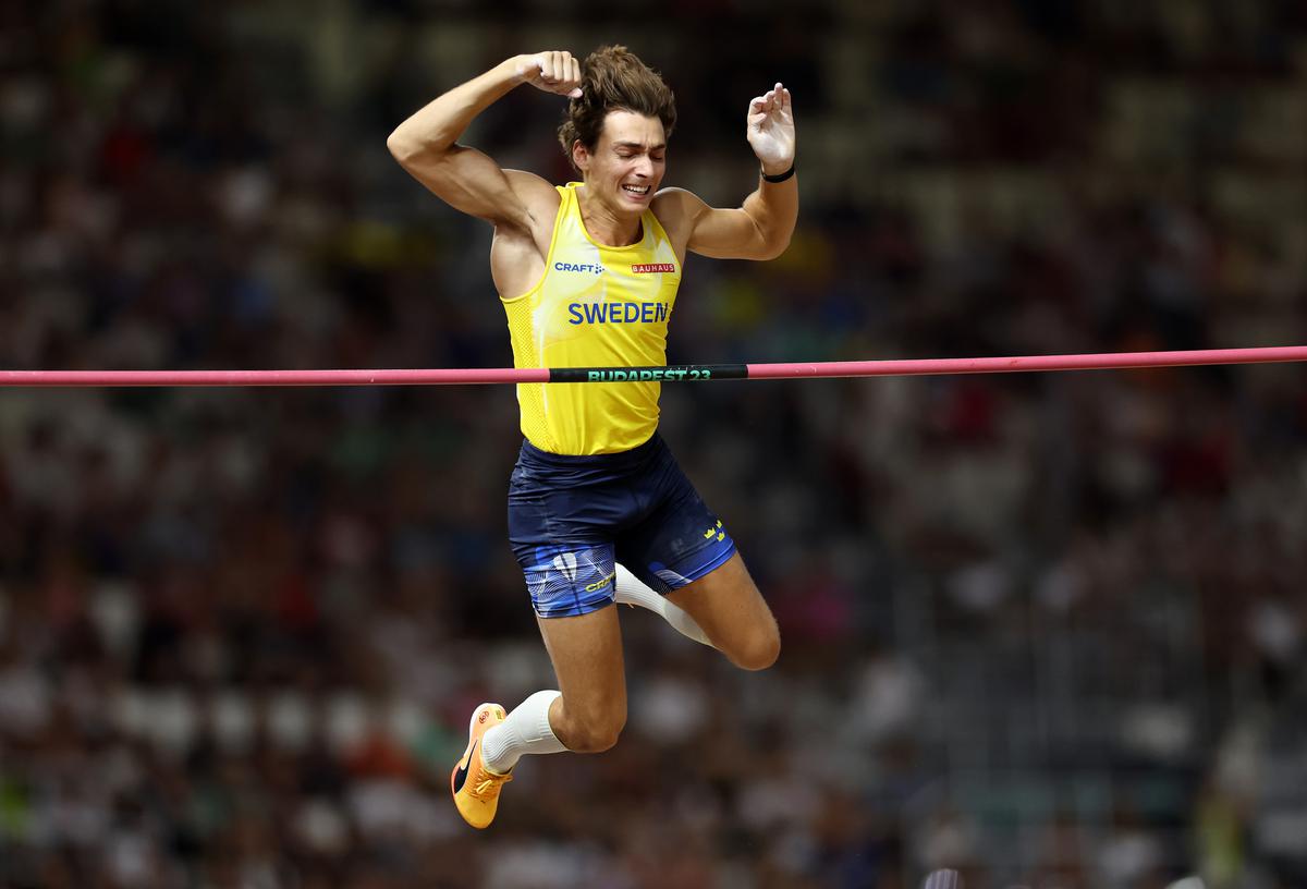 Record-breaking Performance by Duplantis at Xiamen Diamond League: 6.24 meters and counting