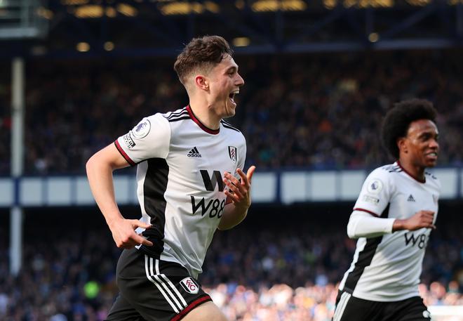 Daniel James of Fulham celebrates after scoring the team’s third goal during the Premier League match between Everton FC and Fulham. 