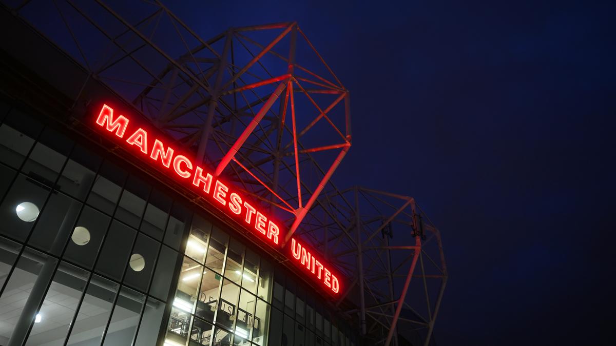 Manchester United to lays off another 150-200 staff after sacking 250 people initially