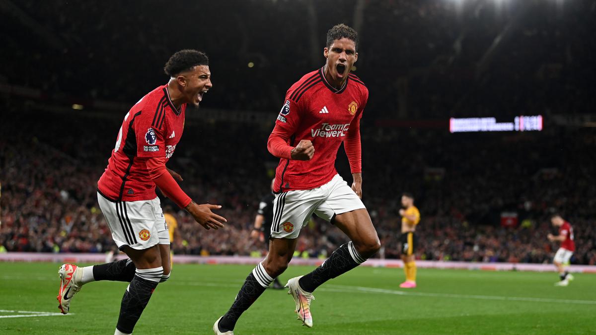 Varane’s late goal helps United beat dominant Wolves 1-0