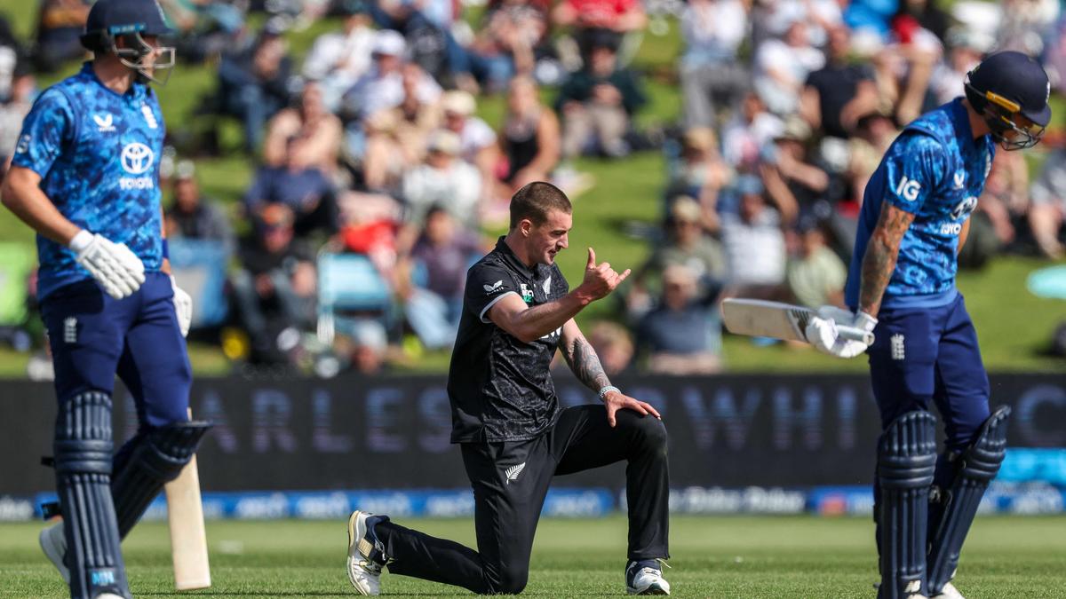 NZ vs ENG, 2nd ODI: Late replacement Tickner fires New Zealand to series win over England
